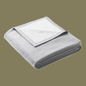 Oversized Core Fleece Sweatshirt Blanket